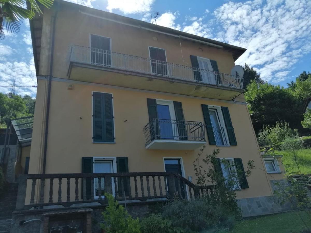 デルヴィオCasa Vittoriaアパートメント エクステリア 写真
