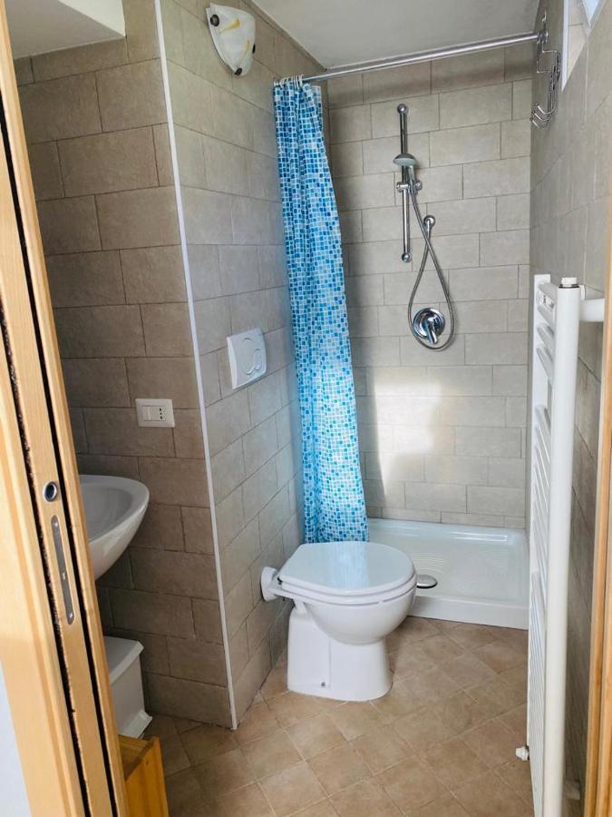 デルヴィオCasa Vittoriaアパートメント エクステリア 写真